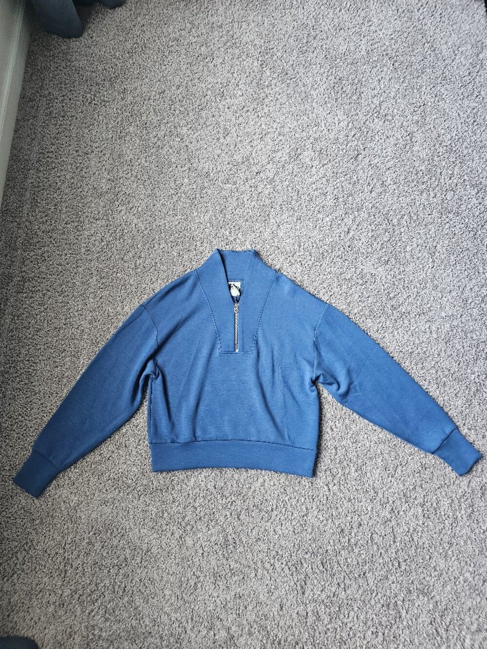 Varley Davidson Sweat in XS color Bijou Blue